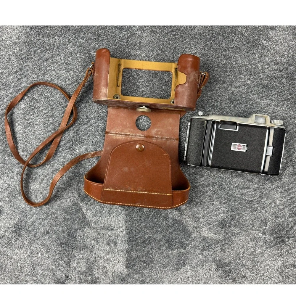 Vintage Kodak Signet 35 35mm Rangefinder Camera with Leather Case Black Silver
